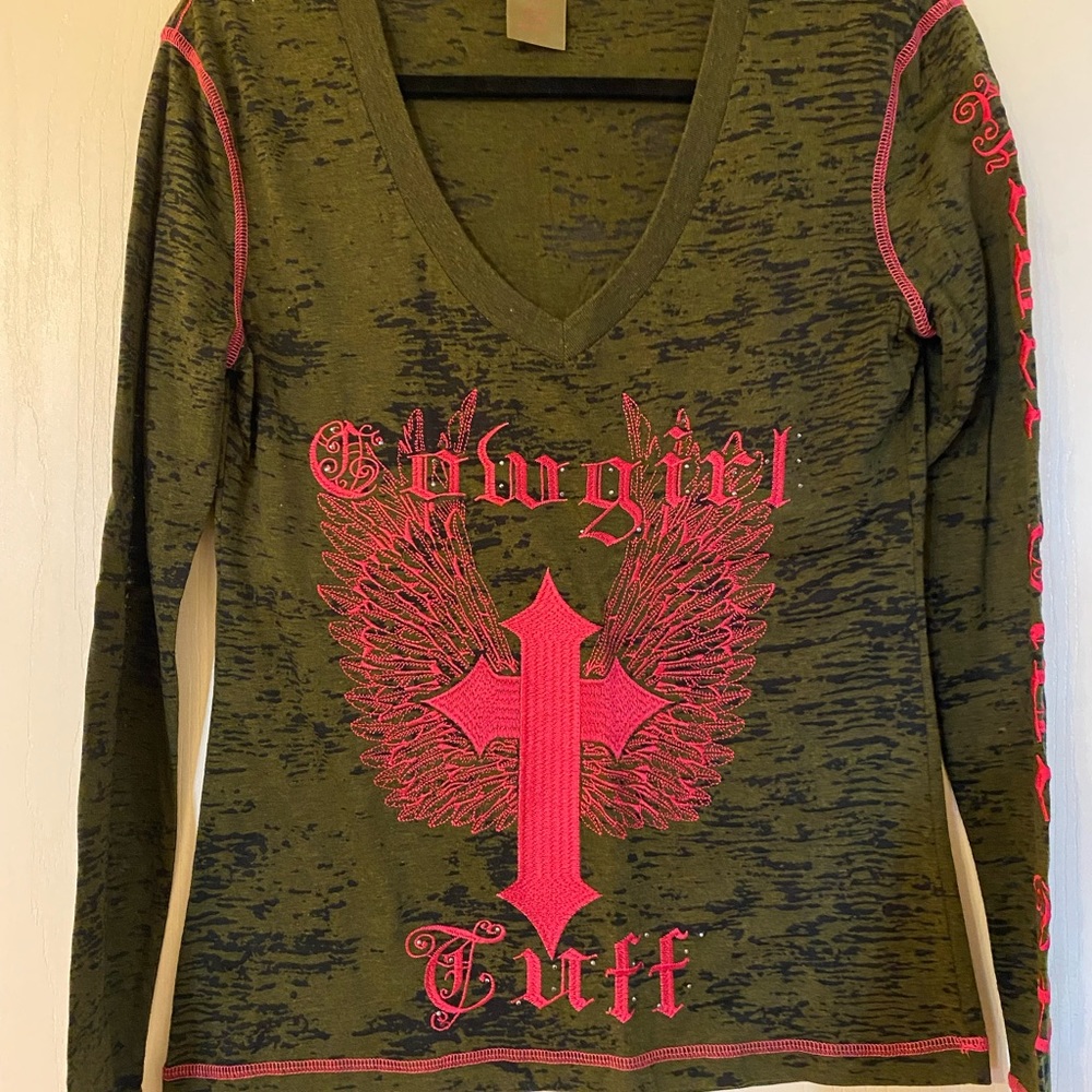 Cowgirl Tuff Shirt Small